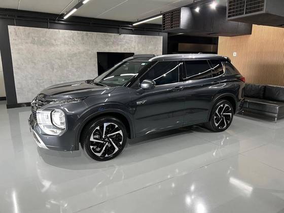 MITSUBISHI OUTLANDER 2.4 PHEV HPE-S S-AWC DHT